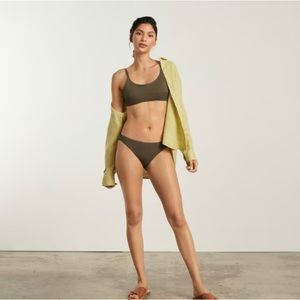 NEVER WORN Everlane Scoop Neck Bikini Top & Bottom in Beech, size M